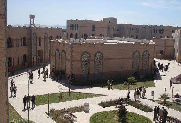 مليشيات الحوثي تمنع إقامة ندوة في جامعة ذمار بمناسبة مرور 37 عاماً على تأسيس المؤتمر الشعبي العام