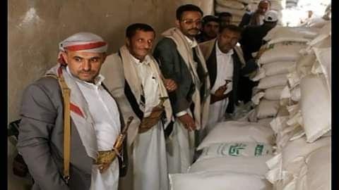 جماعة الحوثي تتلف كميات كبيرة من المساعدات في إب
