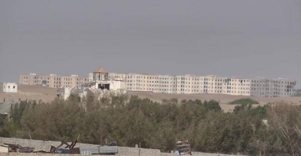 المليشيات تستهدف مواقع المقاومة بمدينة الصالح في الحديدة