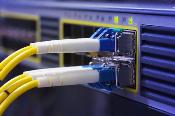 جماعة الحوثي تقطع خدمة الانترنت على معظم مناطق صعدة
