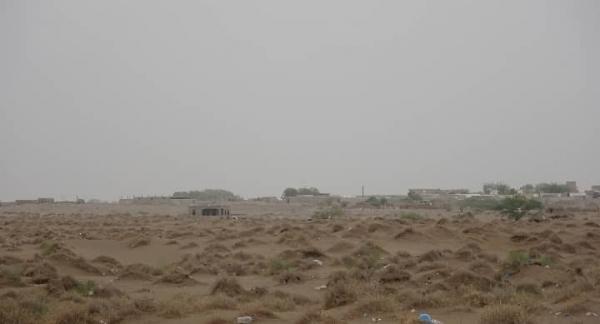مليشيات الحوثي تستهدف مواقع المقاومة بمديرية الدريهمي