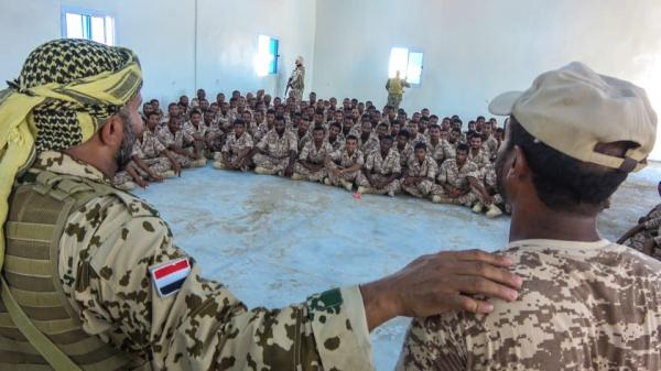 العميد طارق صالح: صاحب المطامع ليس له مكان في الجبهات