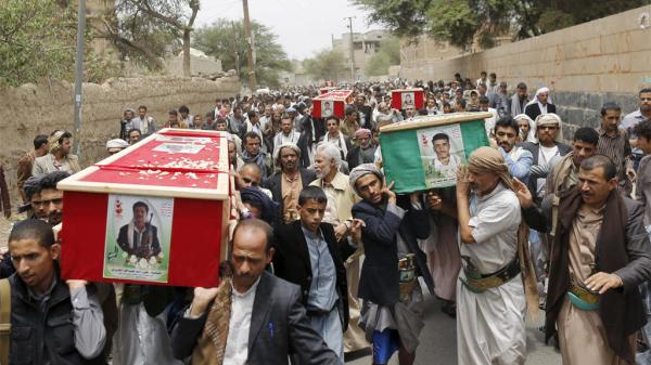 المليشيات تشيع 15 عنصرا من قتلاها سقطوا في معارك حيران