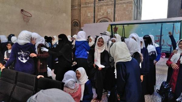 طالبات في صنعاء يرفضن ترديد "الصرخة" والمليشيات تقوم بتهديدهن