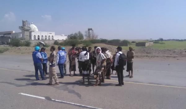 تواجد عناصر من حزب الله بالقرب من نقطة مراقبة في الحديدة