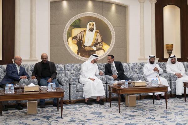 أحمدعلي عبدالله صالح يقدم واجب العزاء في وفاه سلطان بن زايد آل نهيان